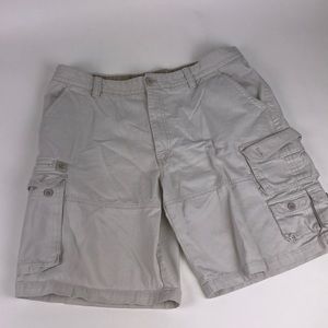 Men’s Izod Cargo shorts